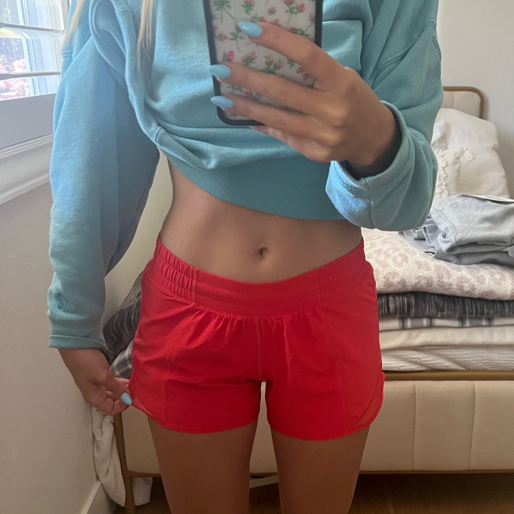 red lululemon hotty hot 4 inch shorts size 2